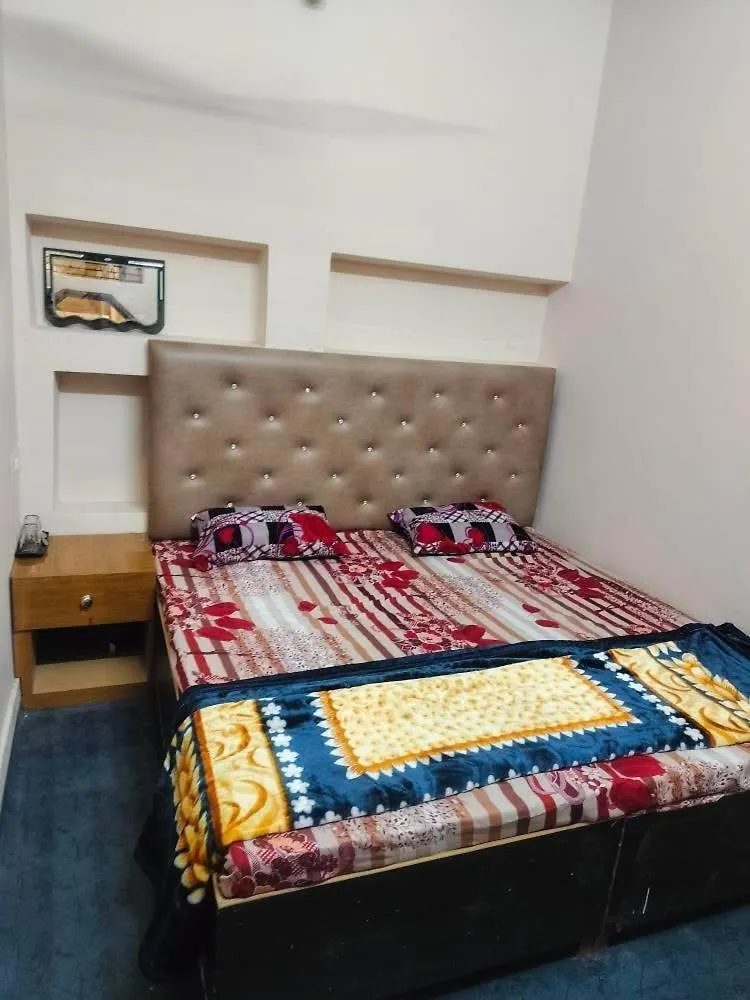 Somit Warm Welcomes Varanasi Gasthof